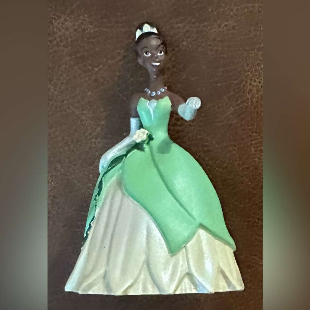 Small Tiana Action Figure Doll
